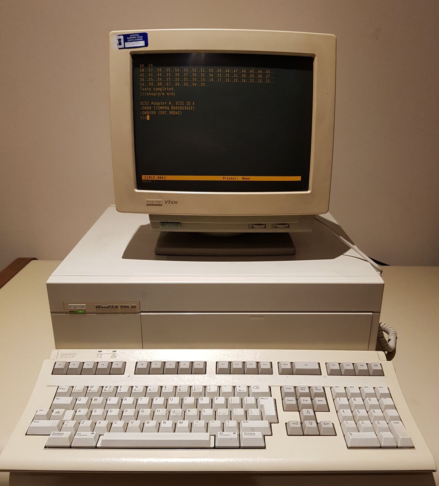 DEC MicroVAX 3100-90 with 64Mb memory, keyboard and VT420 terminal