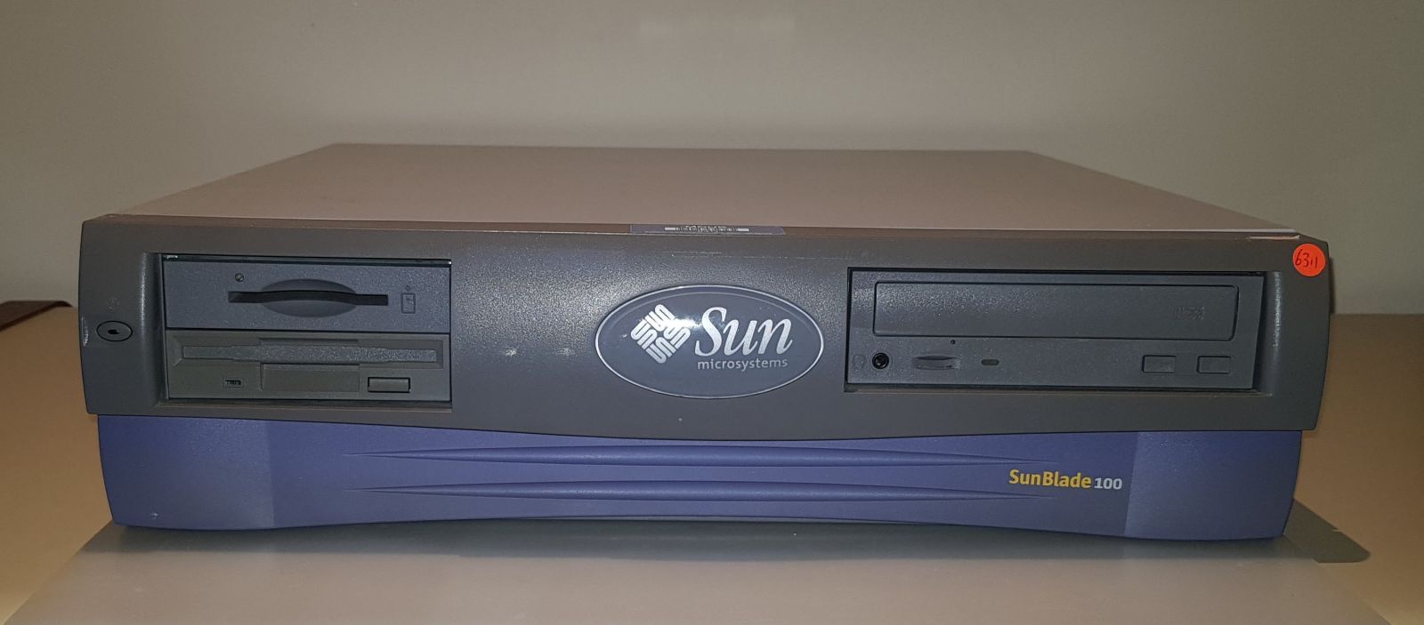 Sun Blade 100 Workstation with 768Mb Memory and Keyboard